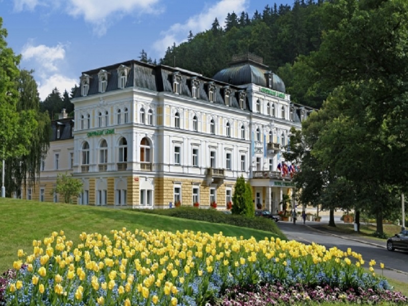 01. Exteriér hotel Centrální Lázně